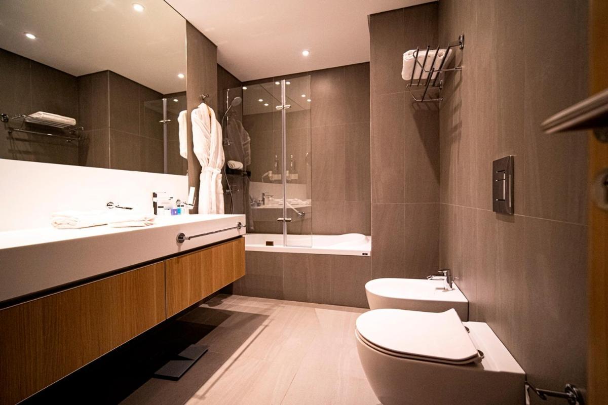Hotel Monot 4*