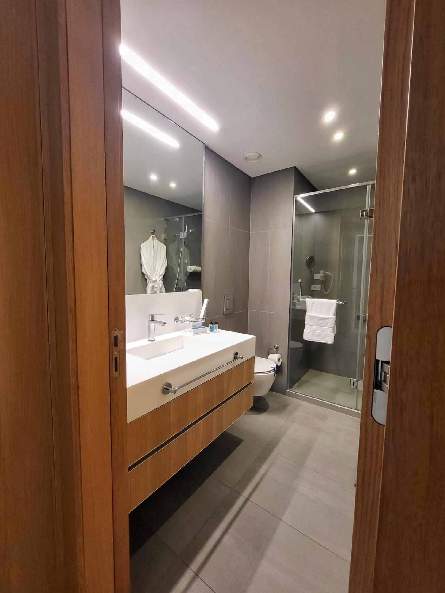 Monot Hotel